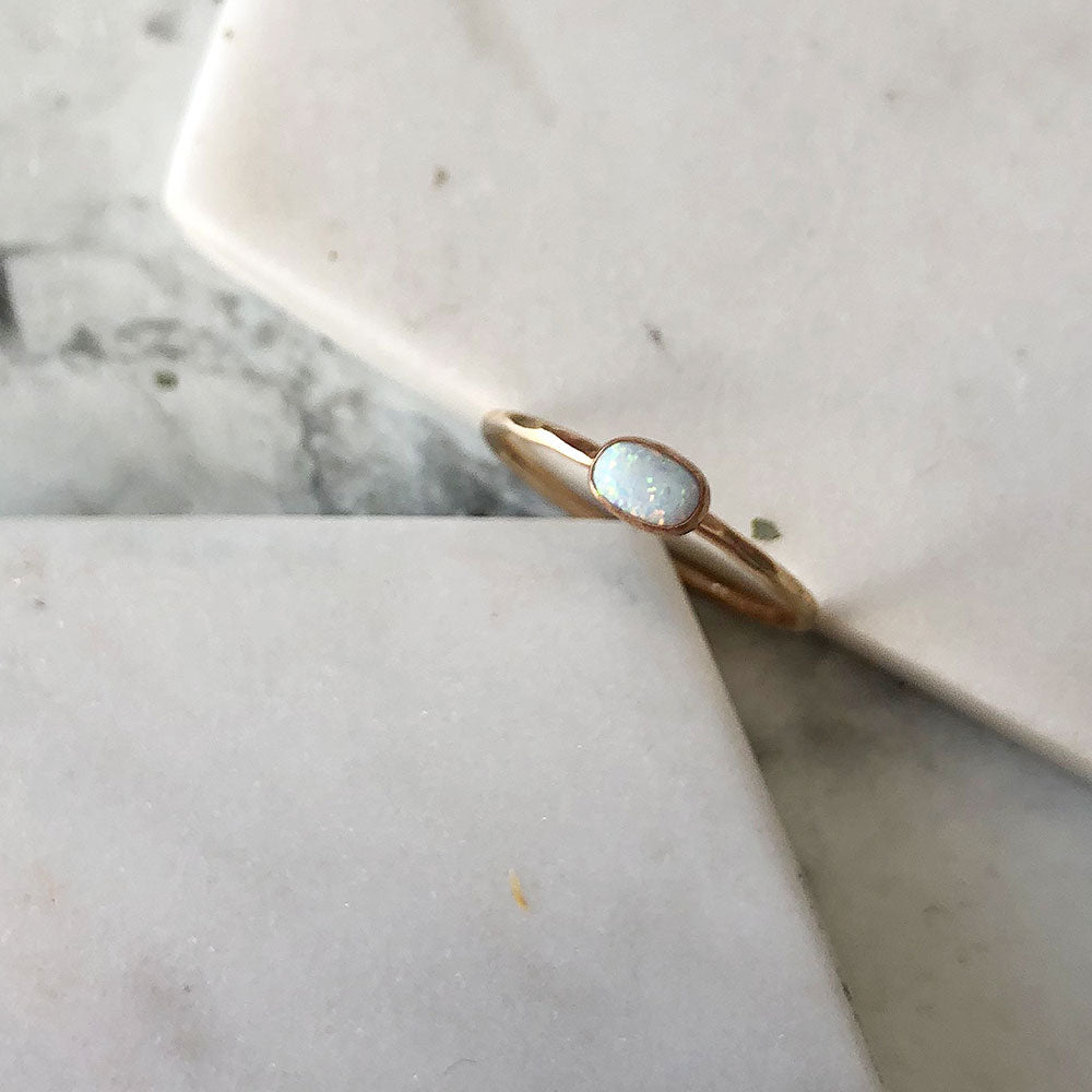strut jewelry horizontal opal ring