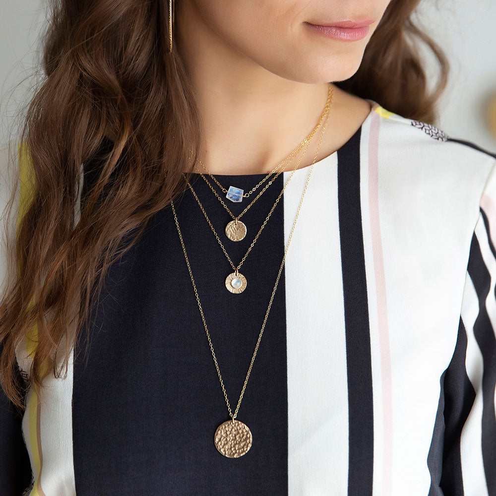 strut jewelry small faceted medallion pendant necklace