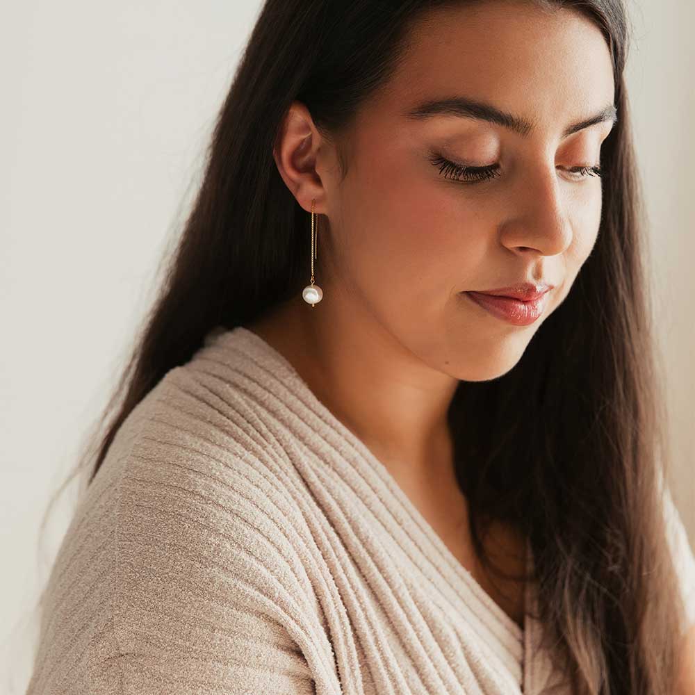 strut jewelry pearl threader earrings 14k gold fill