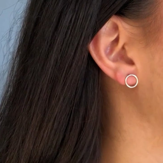 strut jewelry open circle stud earrings